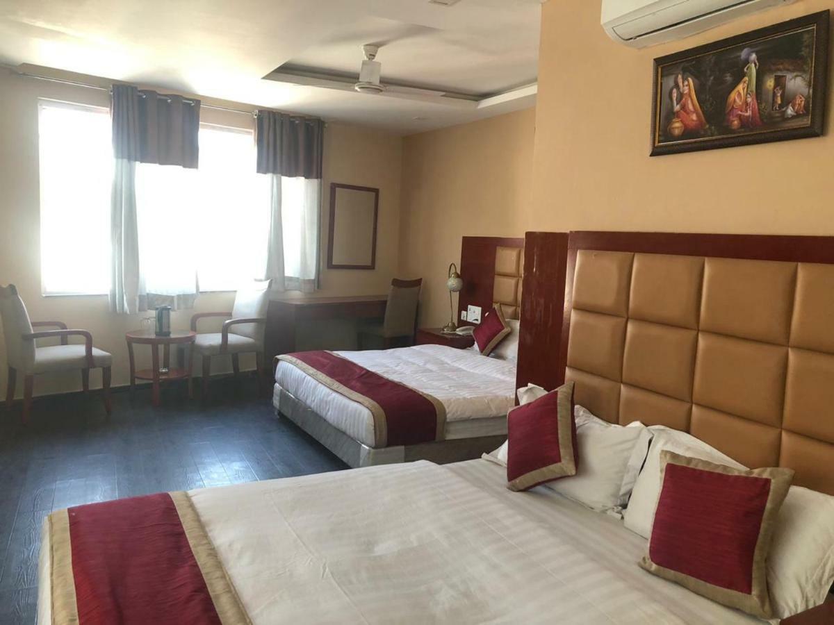 Hotel Blue Lagoon Haridwar Exterior photo